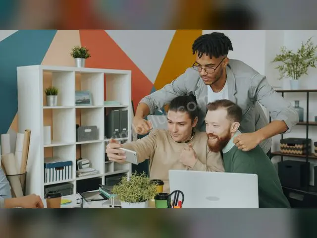 Grafik Tasarımcı Aranıyor — Tam Zamanlı