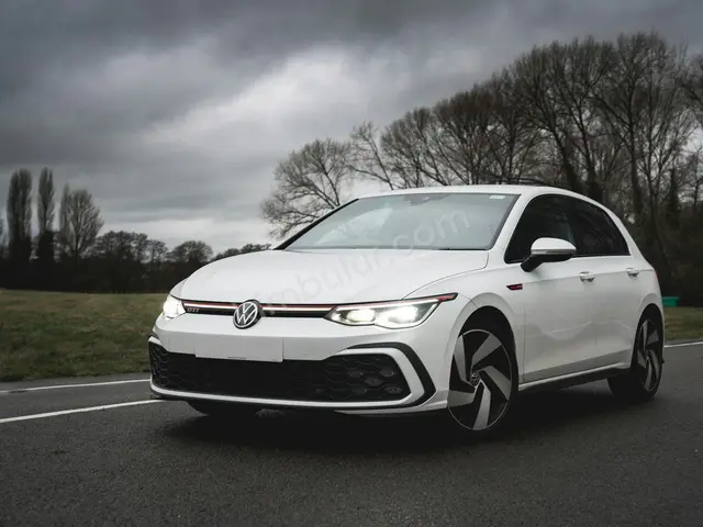 2015 Volkswagen Scirocco Sport — Az Yakan — fotoğraf 2